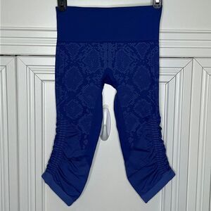 Lululemon In The Flow Crop II Size 4